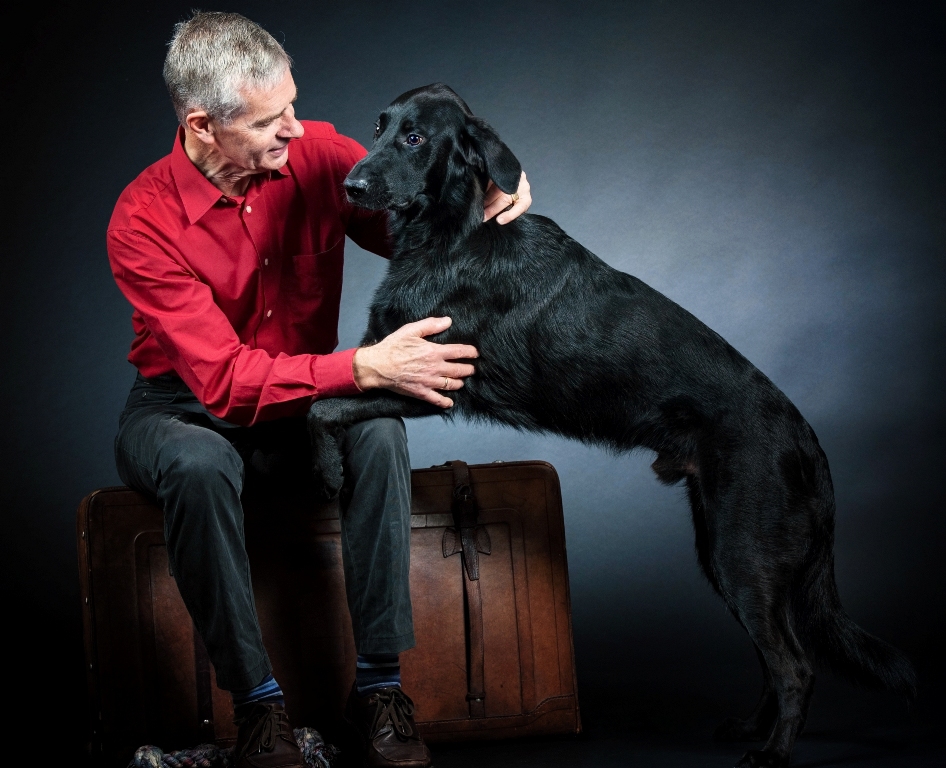 Cees Smit en zijn blindegeleidehond Lenno. Foto | Renata Dutree